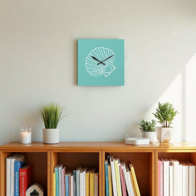 Minimalistische Muschel des Meeres im grünen Hinte Quadratische Wanduhr (square clock on wall)