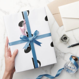 Minimalistische Musiknote – Tintenpinsel-Stil auf Geschenkpapier