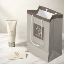 Minimalistische neutrale beigefarbene Beauty-Gesch