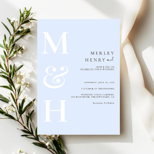 Minimalistische Pastellblaue Weiße Monogramm-Hochz Einladung