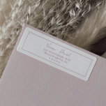 Minimalistische Rose Gold Rücksendeadresse<br><div class="desc">Diese goldenen Rücksendeadressen-Aufkleber der minimalistischen Rose sind perfekt für eine einfache Hochzeit. Das moderne romantische Design besticht durch klassische Rose-Gold- und Weißtypografie gepaart mit einer rustikalen und eleganten Kalligraphie mit Vintagem handgeschriebenem Stil. Anpassbar in jeder Farbe. Behalt das Design einfach und elegant, wie es ist, oder personalisiere es durch Hinzufügen...</div>