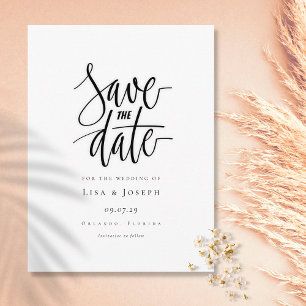 Minimalistische Schrift Schwarzweiß Save-the-Date- Postkarte