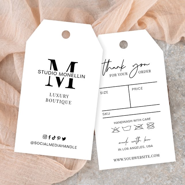 Minimalistische Schwarz-Weiß-Bekleidungsmarken hän Geschenkanhänger (Elegant white and black boutique hang tags with monogram, sizing chart and a thank you note)