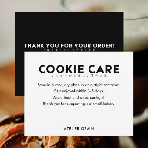 Minimalistische Schwarz-Weiß-Cookie-Pflegehinweise Dankeskarte