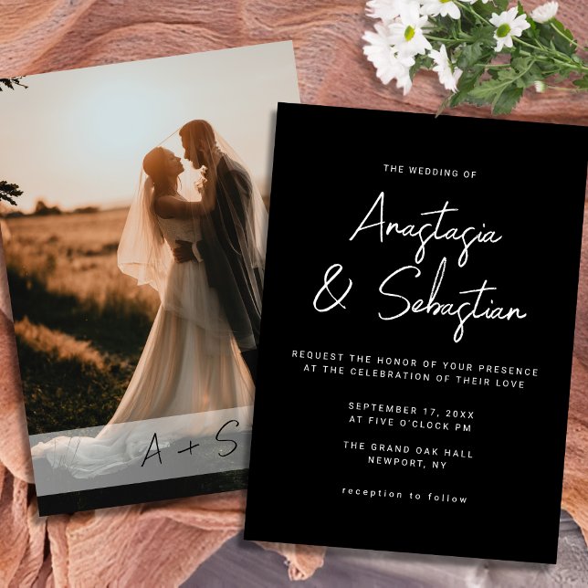Minimalistische Schwarz-Weiß-Foto-Hochzeit Einladung (Minimalist Black & White Script Photo Wedding Invitation)