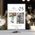Minimalistische Schwarz-Weiß-Hochzeit des modernen Tischnummer<br><div class="desc">Zeitlose Hochzeitsfeiern mit Fotos zeichnen sich durch ein minimalistisches Monogramm mit einem zarten Kranz aus. Ideal für feierliche oder traditionelle Hochzeiten, die elegante Typografie und schlichte Eleganz machen es zu einer vielseitigen Wahl. Diese Einladung verbindet klassische Eleganz mit modernem Charme und passt perfekt zu Ihrem besonderen Tag. Für die Anpassung...</div>