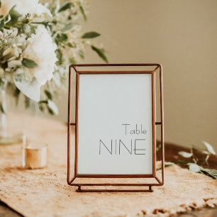 Minimalistische Schwarz-weiße Vintage Typografie N Tischnummer