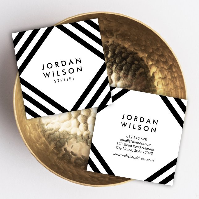 Minimalistische schwarze Quadrate Linien geometris Quadratische Visitenkarte (Von Creator hochgeladen)