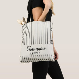 Minimalistische schwarze Streifen personalisiert