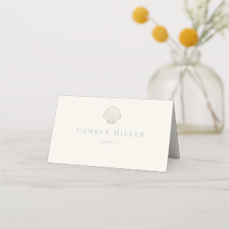 Minimalistische staubblaue Küsten-Muschel-Hochzeit Platzkarte
