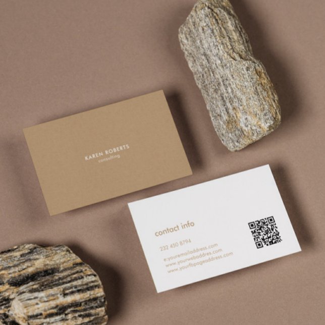 Minimalistische Tan Linen White Typografie Visitenkarte (Von Creator hochgeladen)