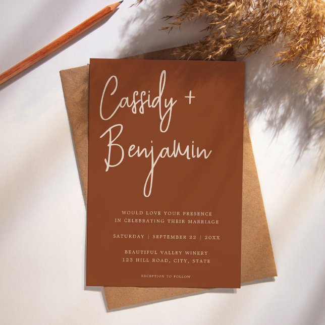 Minimalistische Terracotta Script Moderne Hochzeit Einladung (Von Creator hochgeladen)