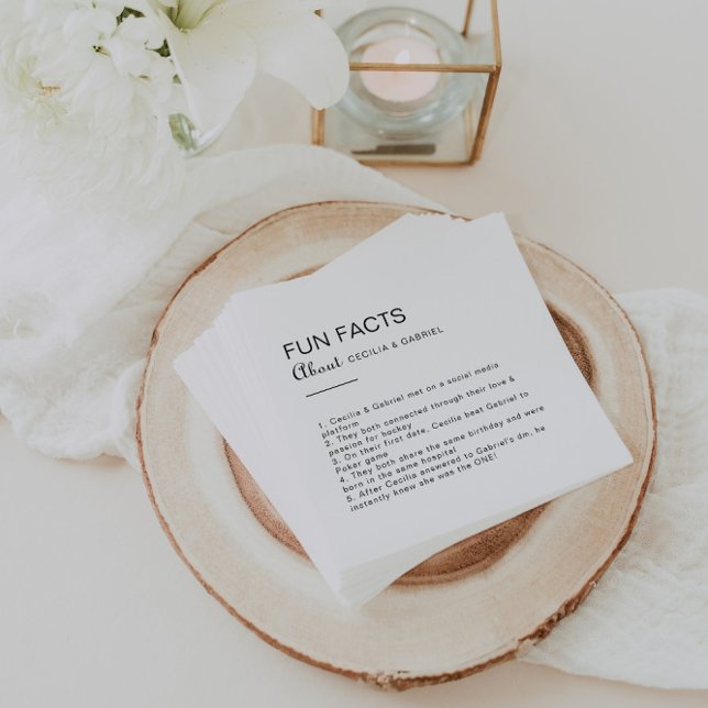 Minimalistische Trivia Fun Facts Wedding Serviette (Von Creator hochgeladen)