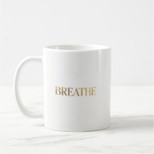 Minimalistische Typografie mit dem goldenen Wort a