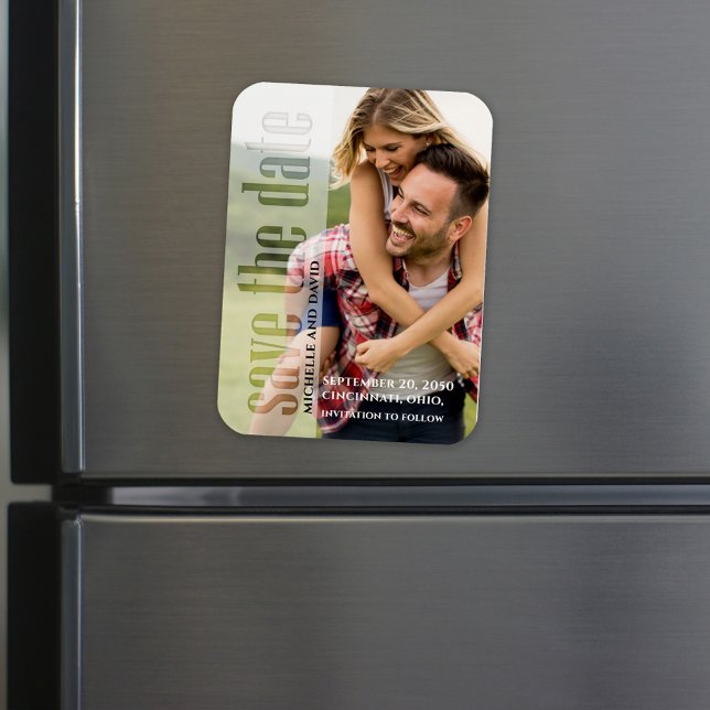 Minimalistische Vellum-Overlay-Typografie mit einf Magnet (Von Creator hochgeladen)