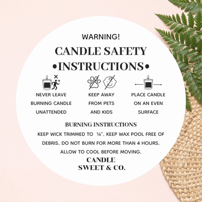 Minimalistische Warnungskerze | Schwarz-Weiß-Moder Runder Aufkleber (Von Creator hochgeladen)