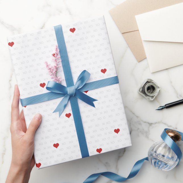 Minimalistischer Einfaches XO XO Rotes Herz Valent Geschenkpapier (Schenken)