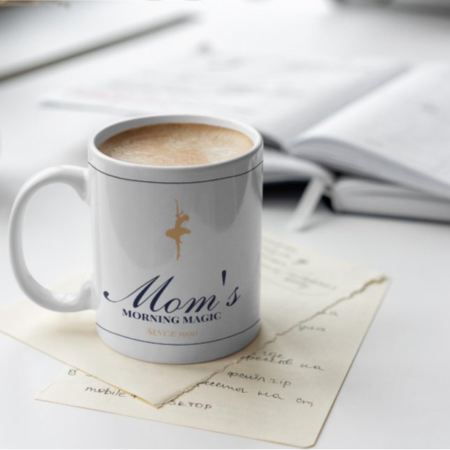 Minimalistischer eleganter personalisierter Weihna Kaffeetasse (Von Creator hochgeladen)