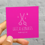 Minimalistischer Friseursalon  Schere Quadratische Visitenkarte<br><div class="desc">Hot Pink Hair Stylist Minimalistische Schere Zeichnend Beauty Salon Business Cards.</div>