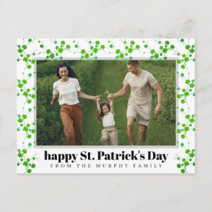 Minimalistischer Glücksklee St. Patrick's Day Foto Feiertagspostkarte