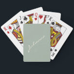 Minimalistischer moderner Kalligraphie Name Grün Spielkarten<br><div class="desc">Benutzerdefinierte Spielkarten mit Ihrem Namen in schönen handgeschriebenen Schriftzeichen auf einem stylischen Weiß-grünen Hintergrund. Gute Geschenkidee.</div>
