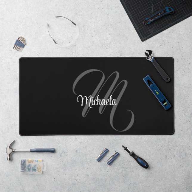 Minimalistischer moderner Monogramm-Anfangsname Schreibtischunterlage (Arbeitsplatz)