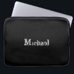 Minimalistischer moderner Monogrammname Schwarz-we Laptopschutzhülle<br><div class="desc">Minimalistischer moderner Monogrammname Schwarz-weiß. Anpassbarer individuelle Name in schwarzer Farbe.</div>