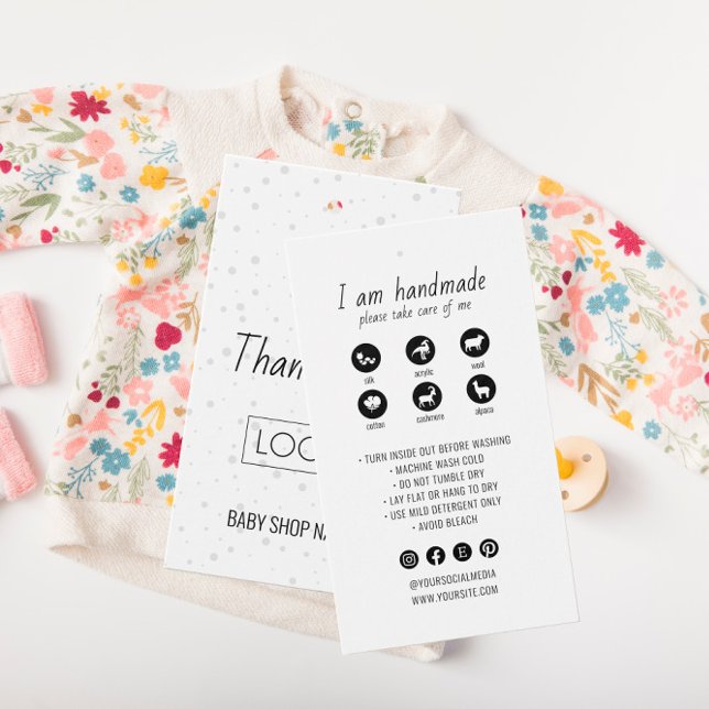 Minimalistischer Name der Babymarke (Von Creator hochgeladen)