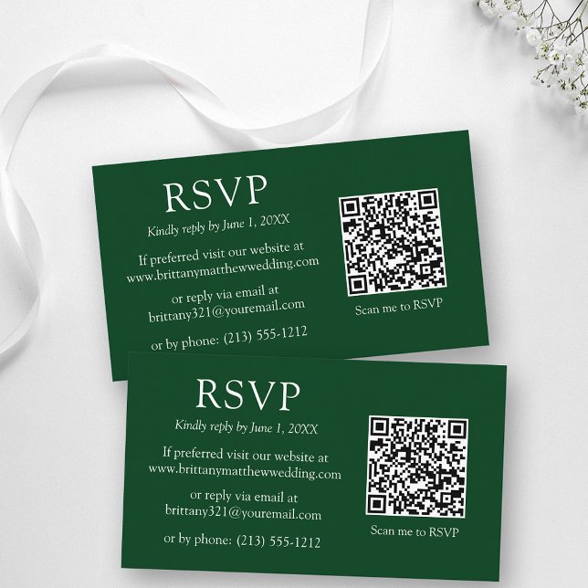 Minimalistischer QR-Code beim Hochzeitsehen grüner Begleitkarte (Customize to change text size, color, style or to change background color of front and back of card.)