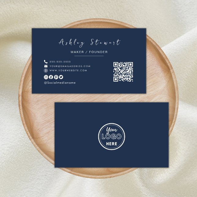 Minimalistischer QR-Code Berufliches Logo Navy Blu Visitenkarte (Von Creator hochgeladen)