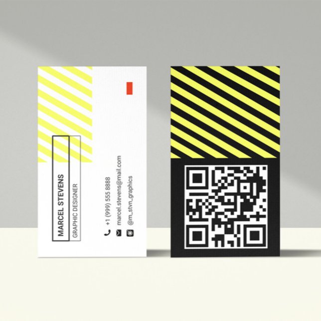 Minimalistischer QR-Code sauber und modern Visitenkarte (Von Creator hochgeladen)