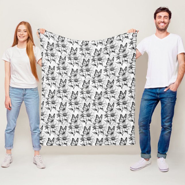 Minimalistischer Schmetterling im Design der Blume Fleecedecke (Von Creator hochgeladen)