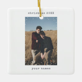 Minimalistischer Schreibmaschinenschneefall Foto T Keramikornament