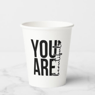 Minimalistisches „Beautiful“-Typografie-Design – S Pappbecher