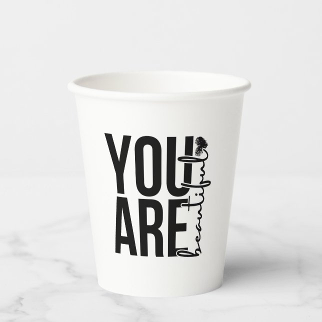 Minimalistisches „Beautiful“-Typografie-Design – S Pappbecher (Vorderseite)