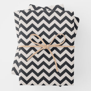 Minimalistisches Beige- und Schwarz-Keilmuster  Geschenkpapier Set