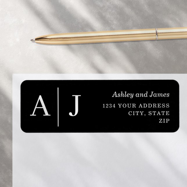Minimalistisches Black Wedding Return-Adressetiket (Von Creator hochgeladen)