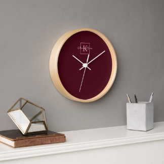 Minimalistisches Branding-Logo Burgundy Pink Monog Uhr