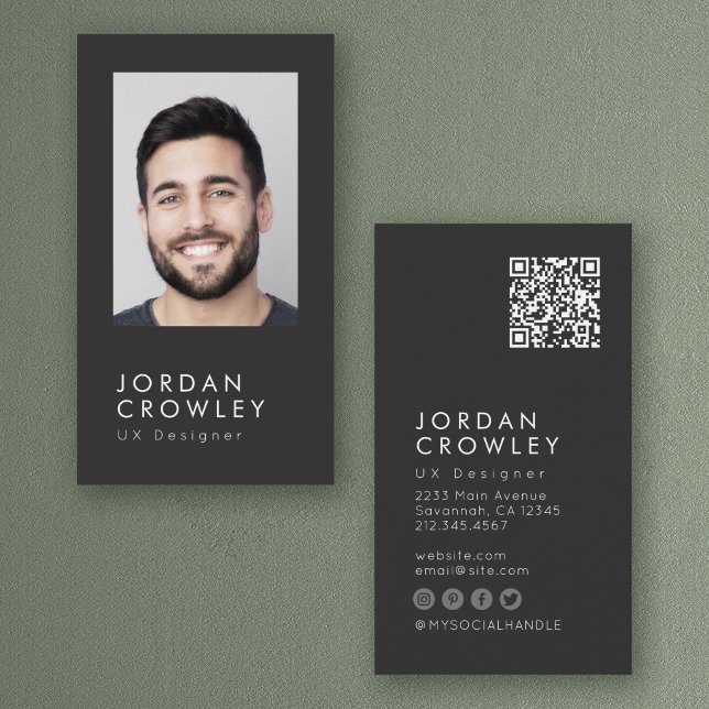 Minimalistisches Cool Modernes Einfaches QR-Code-F Visitenkarte (Von Creator hochgeladen)