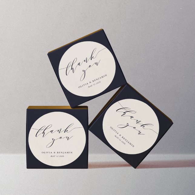 Minimalistisches Elfenbein Hochzeitspaar Danke Runder Aufkleber (Von Creator hochgeladen)