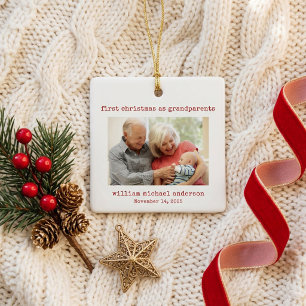 Minimalistisches erstes Weihnachten als Großeltern Keramikornament