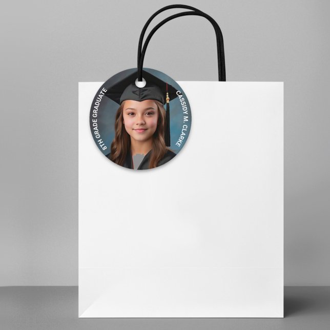 Minimalistisches Foto Abschluss 8. Klasse Geschenkanhänger (Von Creator hochgeladen)