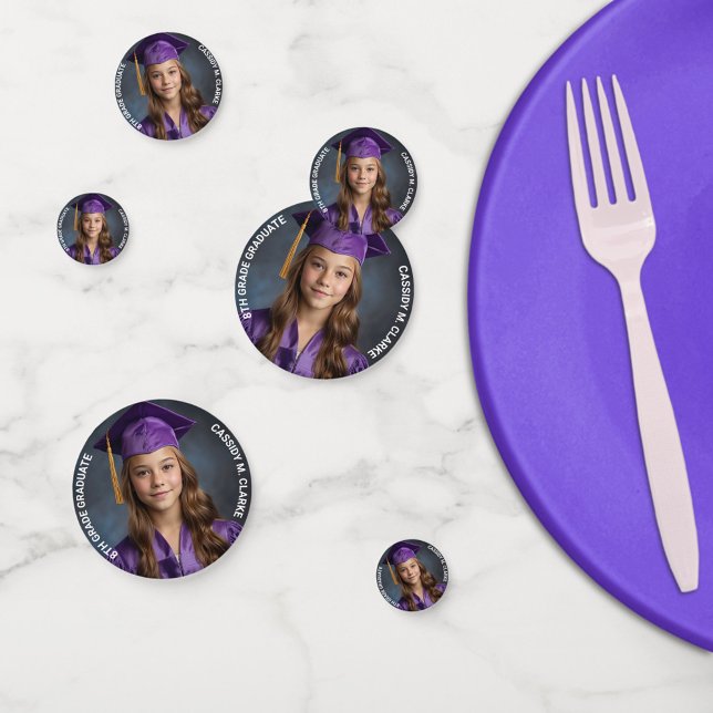 Minimalistisches Foto Abschluss 8. Klasse Konfetti (Von Creator hochgeladen)