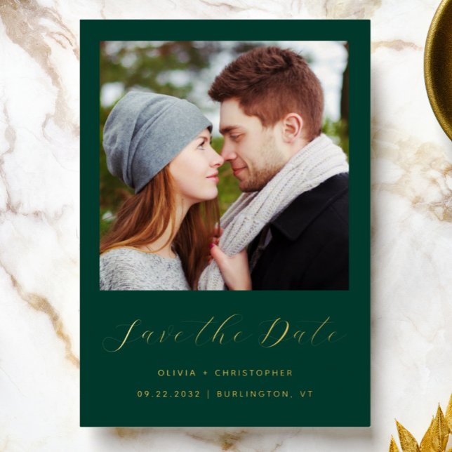 Minimalistisches Foto Emerald Green Gold Script Folieneinladung (Von Creator hochgeladen)