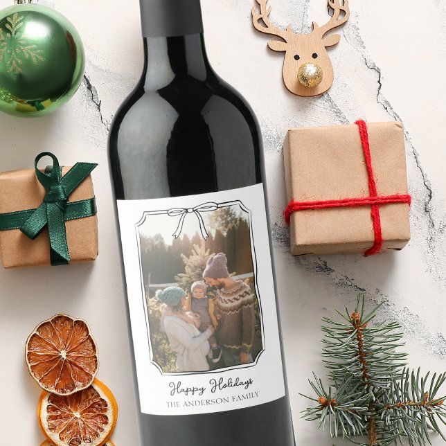 Minimalistisches Foto für einfache Bow-Schwarzweiß Weinetikett (Von Creator hochgeladen)