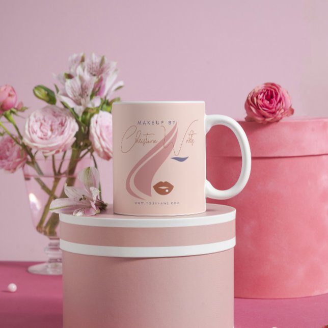 Minimalistisches helles Pfirsichpink Makeup Artist Kaffeetasse (Von Creator hochgeladen)