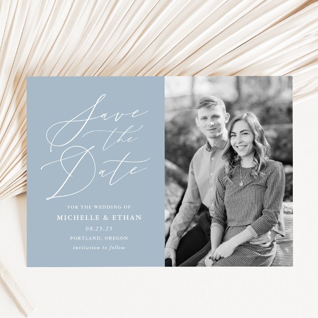 Minimalistisches Kalligrafie-Script Light Blue-Fot Save The Date (Von Creator hochgeladen)