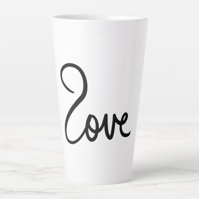 Minimalistisches "Liebe"-Wort-Typografie-Design Milchtasse (Vorderseite)