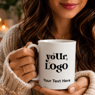 Minimalistisches Logo und Text Geschäft Prozellantasse