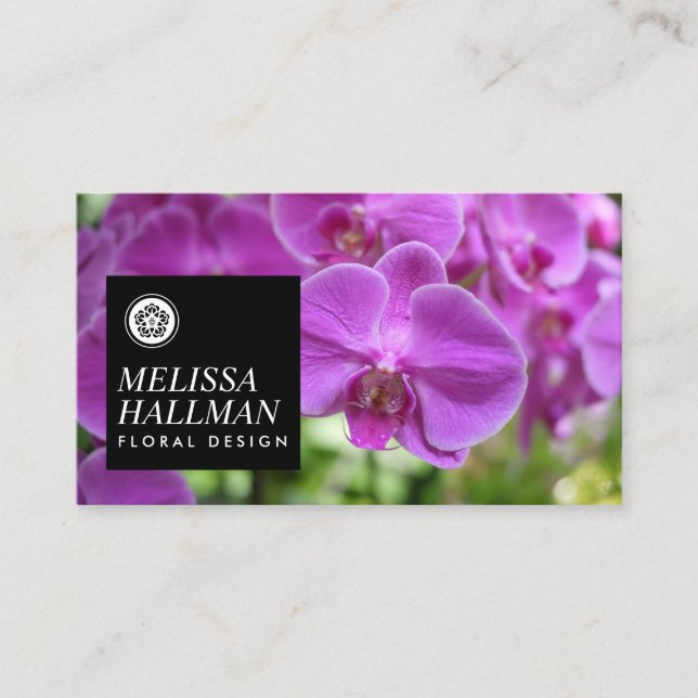 Minimalistisches Luxe-Floral-Logo mit Lila Orchide Visitenkarte (Vorderseite)